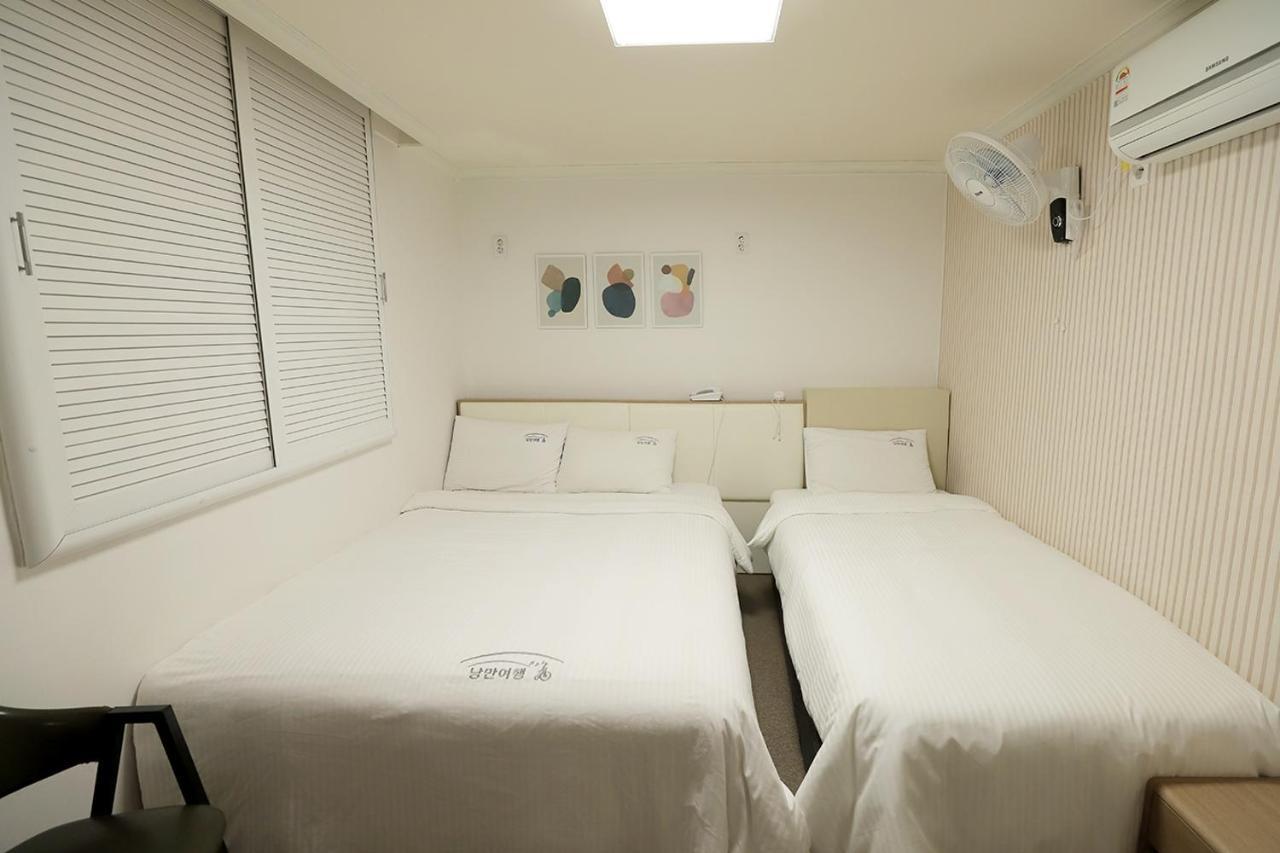 Stay Romantictrip_Hostel Gyeongju Zewnętrze zdjęcie